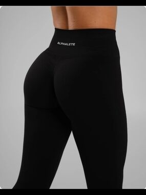 Alphalete Amplify Black High-Waisted Sculpting Leggings